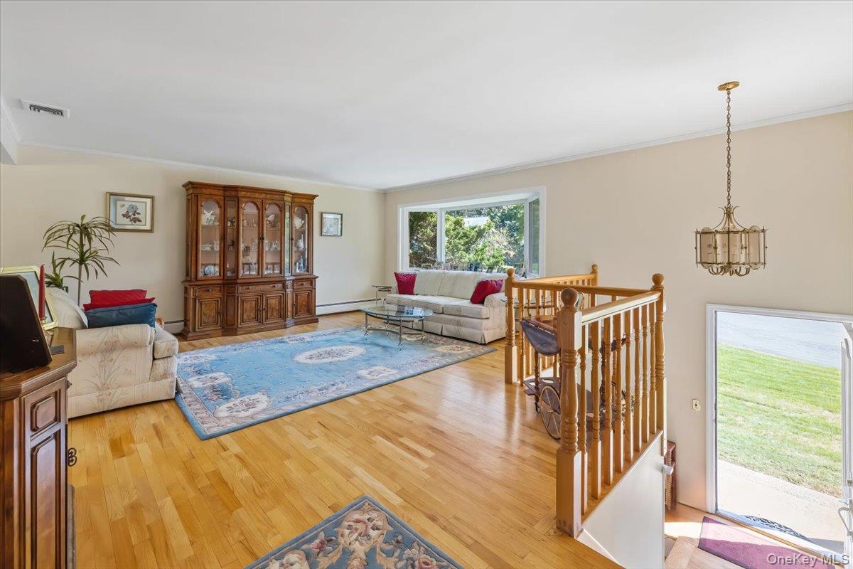 Supplied property photographs and details for 3 Young Court